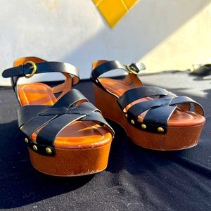 Black With Gold Detail Nine West Sandals